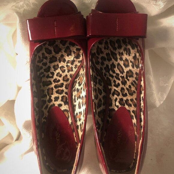 Red Patent - Picture 2 of 16